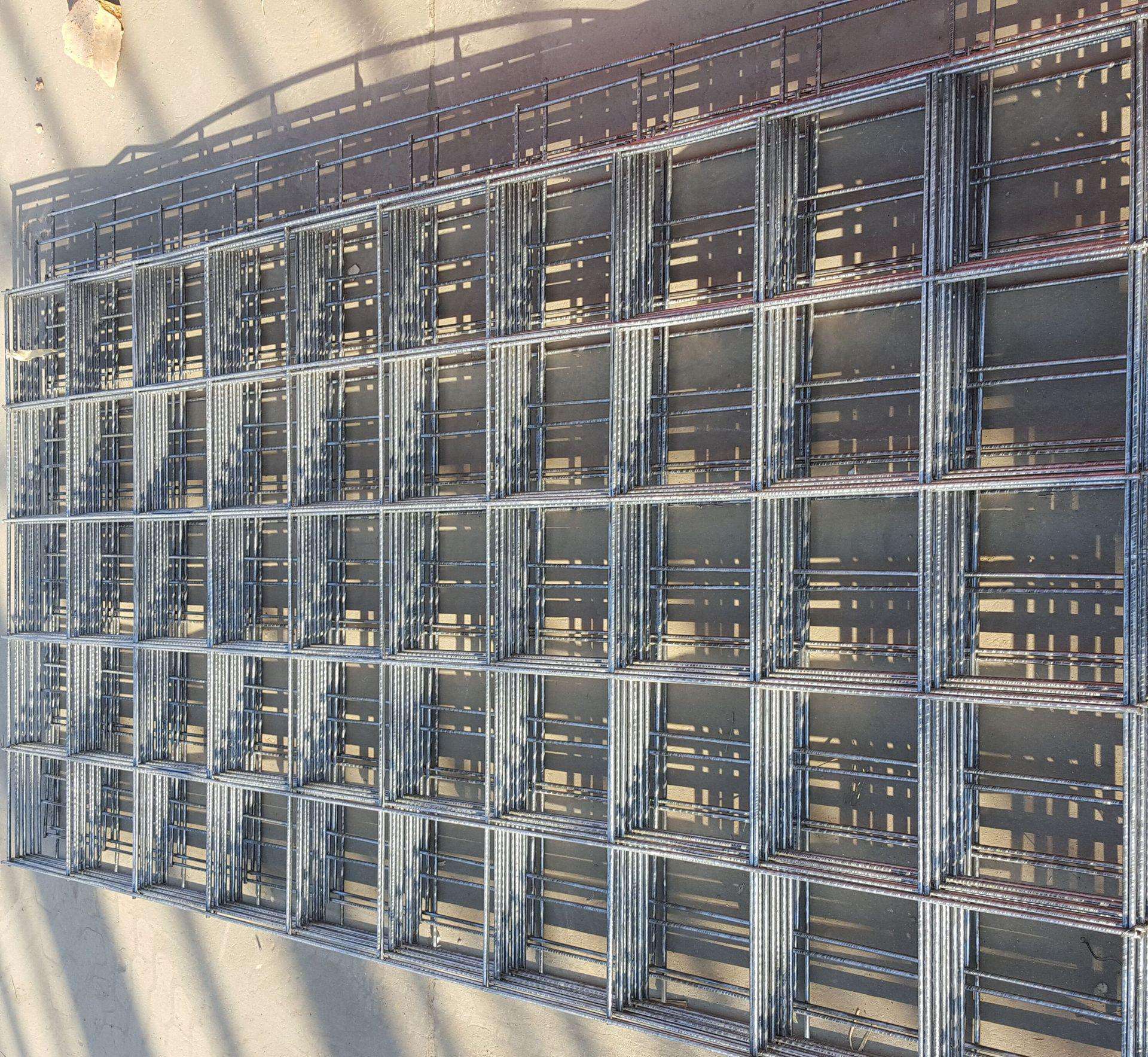 電焊建筑網片的常用規格都有哪些 電焊建筑網片的常用規格都有哪些